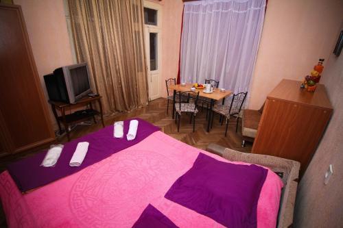 Hostal Guest House Natia