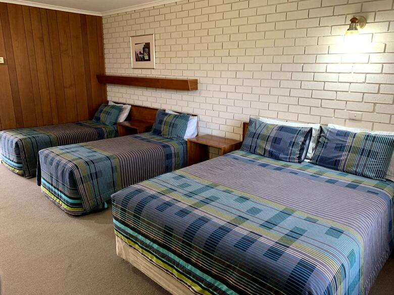 Kingswood Motel