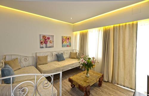 Princess Irini Sea Front Aparthotel