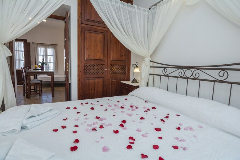 Aparthotel En Plo Boutique Suites