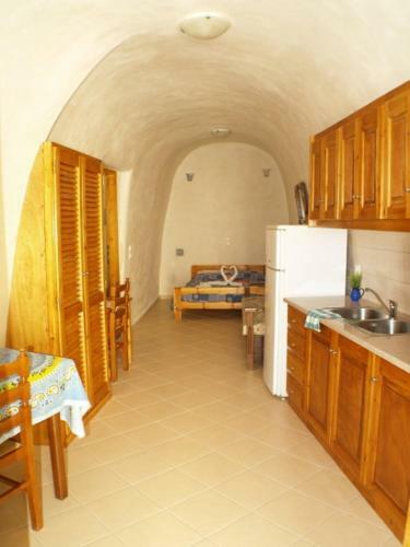 Karterados Beach Apartments