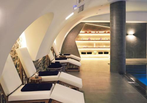 Hotel Oia Santo Maris Luxury Suites And Spa