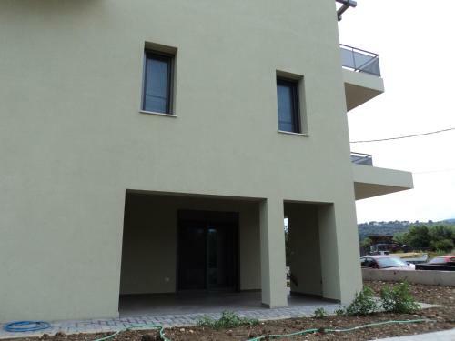 Violeta Apartments