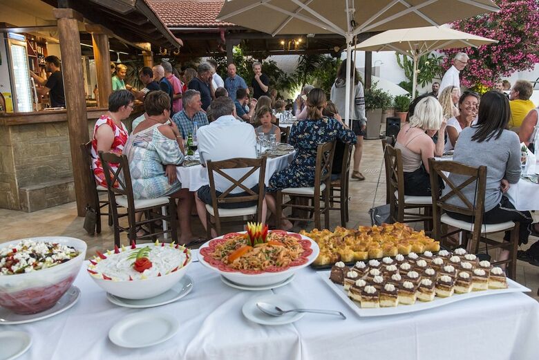 Aparthotel Castri Village Hotel