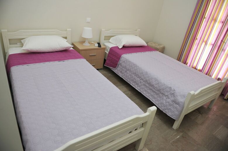 Anna Apartments