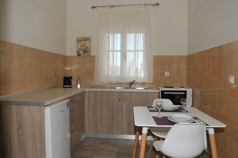 Anna Apartments