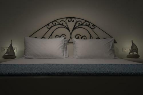 Hostal Alexandros Village