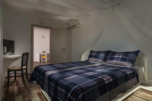 Hostal Alexandros Village
