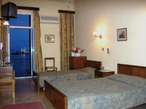 Hostal Gythion Traditional Hotel