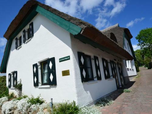 Holiday Home Boddenstrasse.1