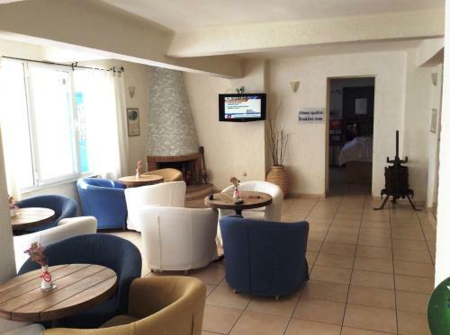 Rozos Hotel