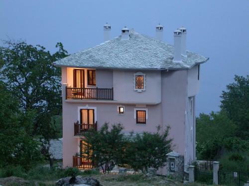 Hostal Guesthouse Kalosorisma
