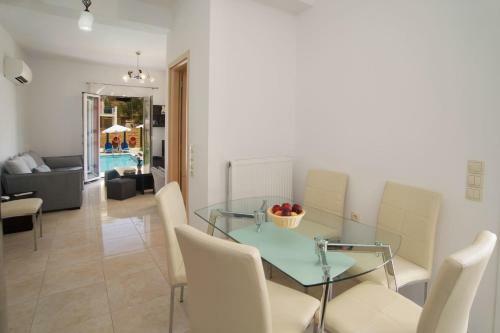 Regina Ioanna Villas