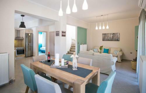 Villa Stone & Green