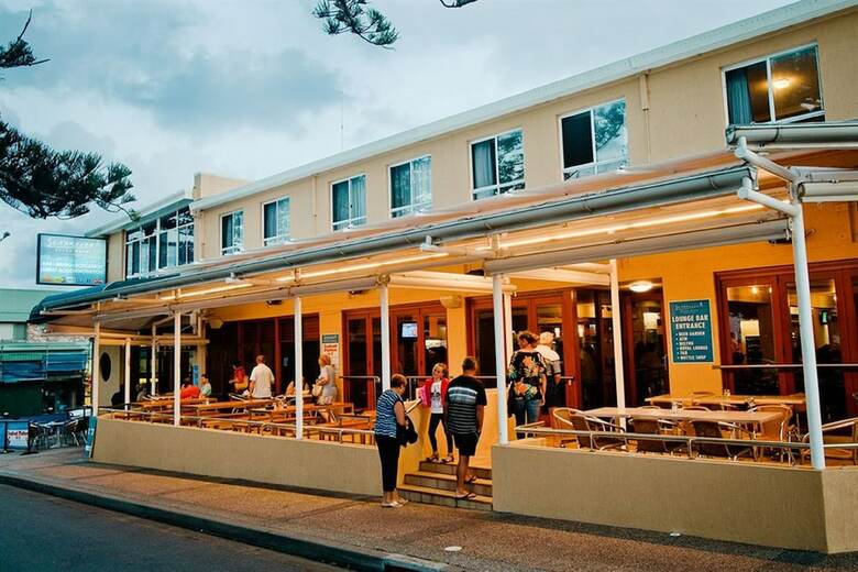 Seabreeze Beach Hotel