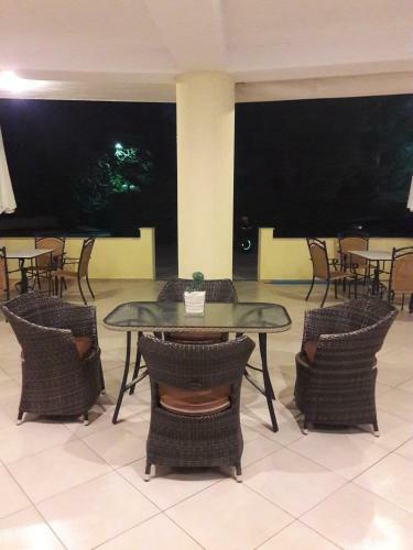 Hostal Souropanis Rental Rooms