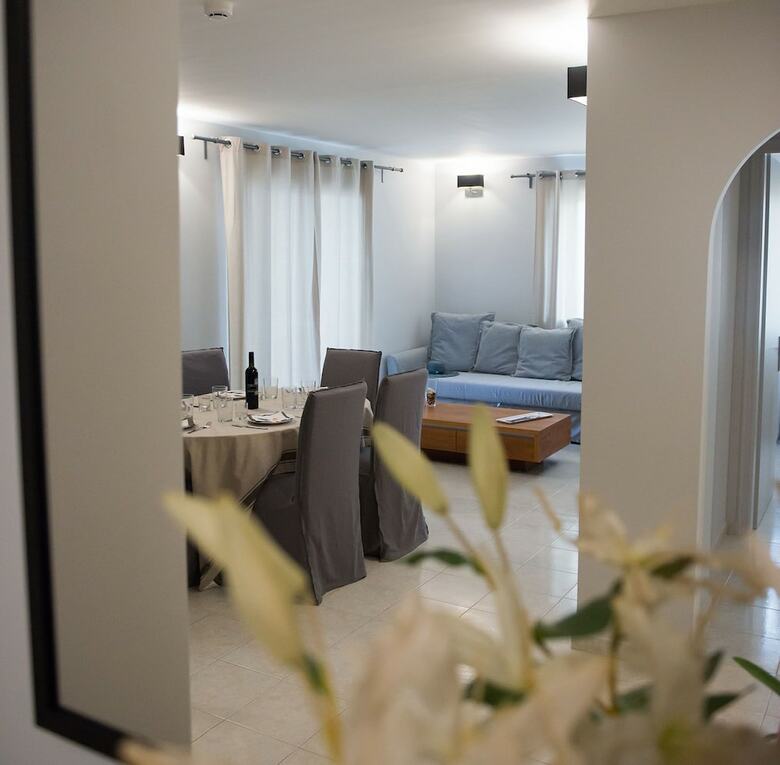 Regalo Apartments