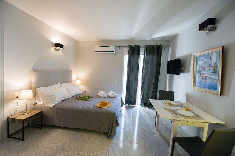 Regalo Apartments