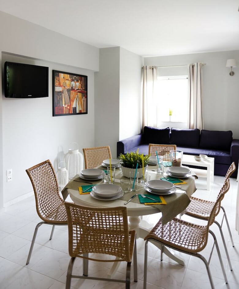 Regalo Apartments