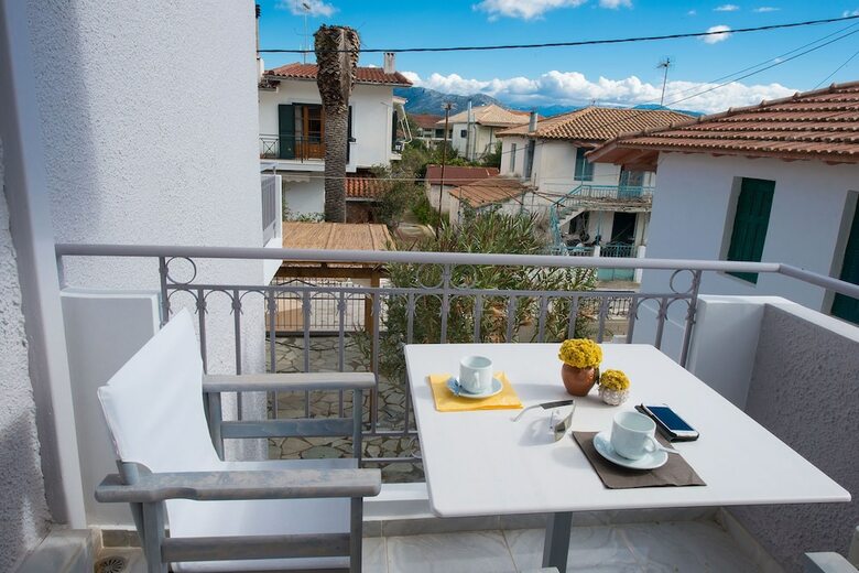 Regalo Apartments