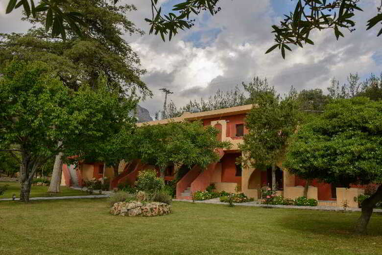 Idi Hotel