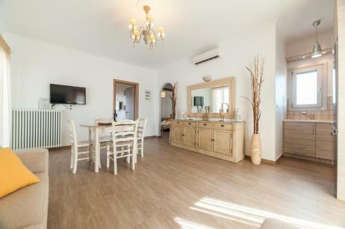 Panos Apartment Naousa