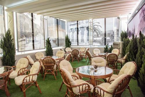 Hotel Athinas Street Inn