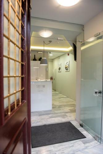 Hotel Athinas Street Inn