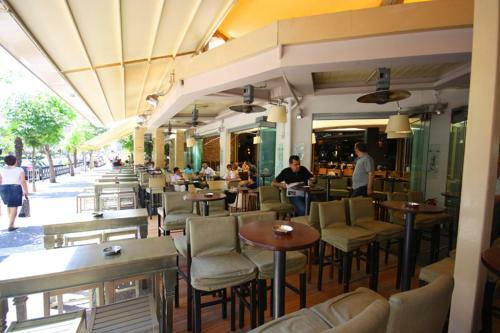 Xenia Hotel Drama