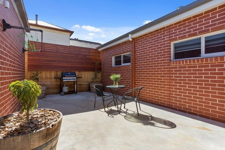Coastal Vibe Apartments