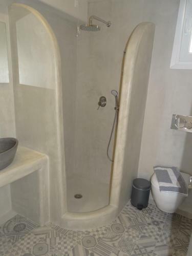 Hostal Anassa Suites