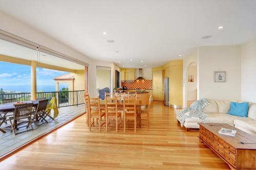 Captain's Retreat