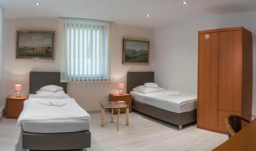 Hostal Pension Donau