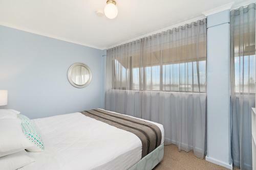 Newcastle Terraces & Apartments - Flagstaff Apartment