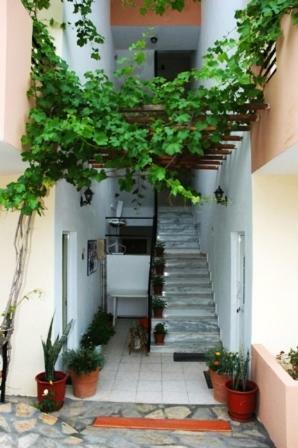 Argyro Apartments And Studios