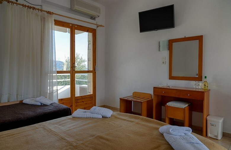 Kardamili Beach Hotel