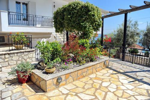 Korakias Skorpidi Villas