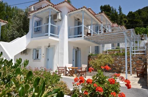 Milia Apartments