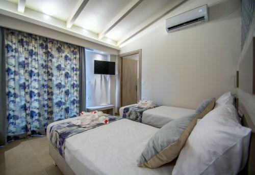 Paradise Apartments