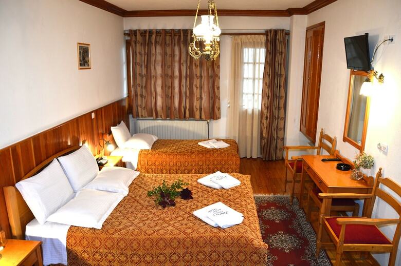 Hotel Adonis