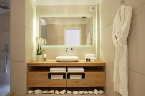Amor Hideaway Villas