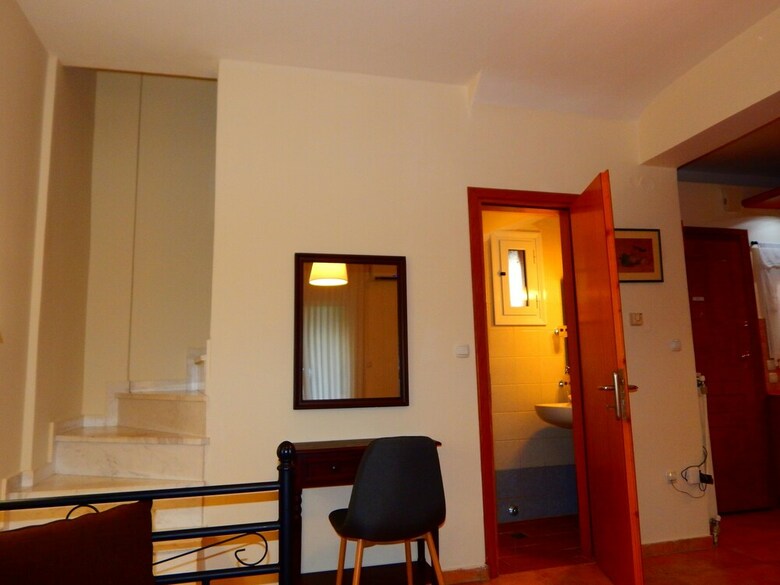 Kripis House