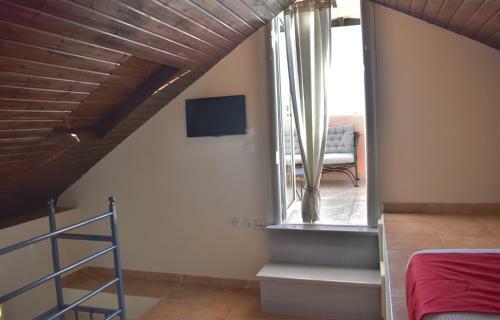 Kripis House