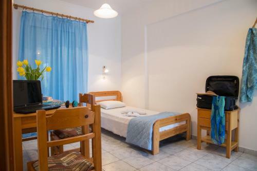 Yiannis Yard Studios & Apartments