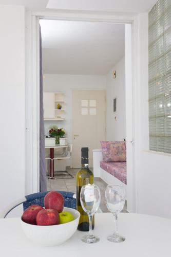 Markakis Apartments