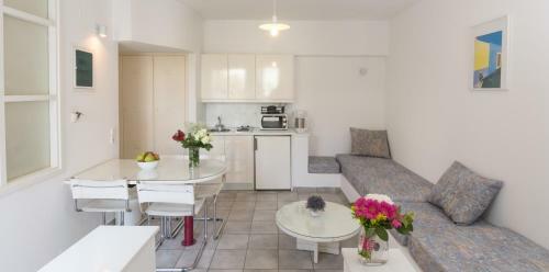 Markakis Apartments