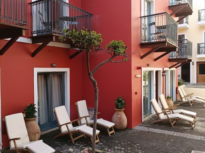 Hotel Grecotel Plaza Spa Apartments