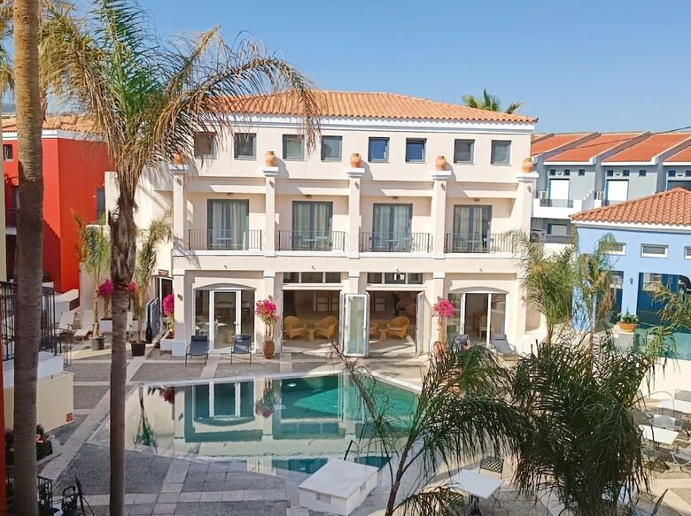 Hotel Grecotel Plaza Spa Apartments