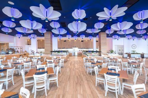 Hotel Arina Sand Resort