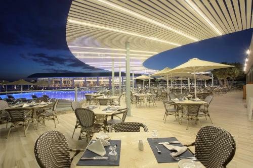Hotel Arina Sand Resort